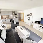 Haus Ruegenscher Bodden Whg 06 Mit Meerblick *