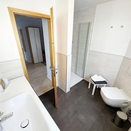 아파트 Haus Ruegenscher Bodden Whg 06 Mit Meerblick *