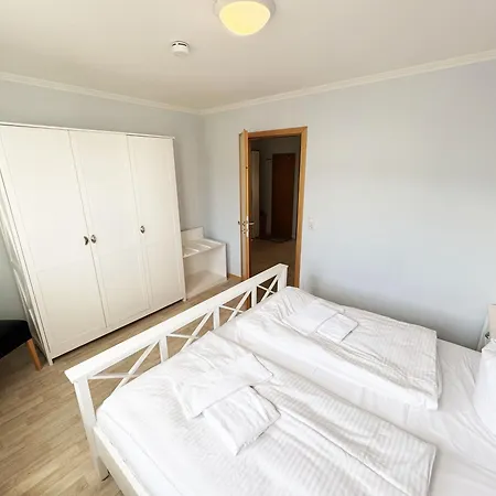Haus Ruegenscher Bodden Whg 06 Mit Meerblick غورين