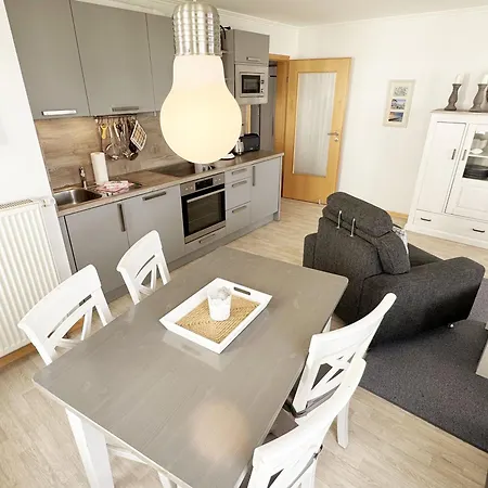 Haus Ruegenscher Bodden Whg 06 Mit Meerblick 아파트